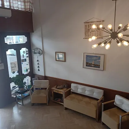 阿普罗多酒店 酒店 3*