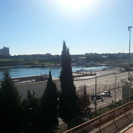 阿普罗多酒店 酒店 3*