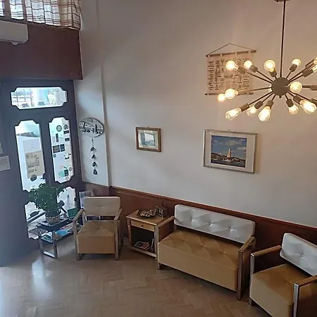 Ξενοδοχείο L'approdo 3*
