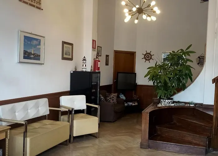 L'approdo מלון 3*